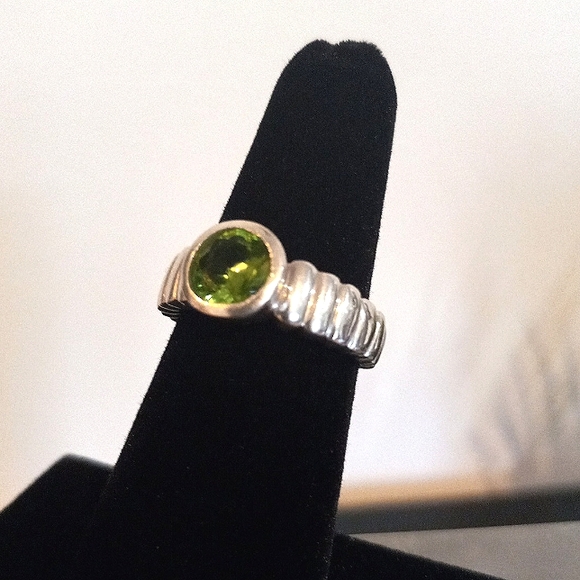 925 peridot ring - Picture 4 of 12